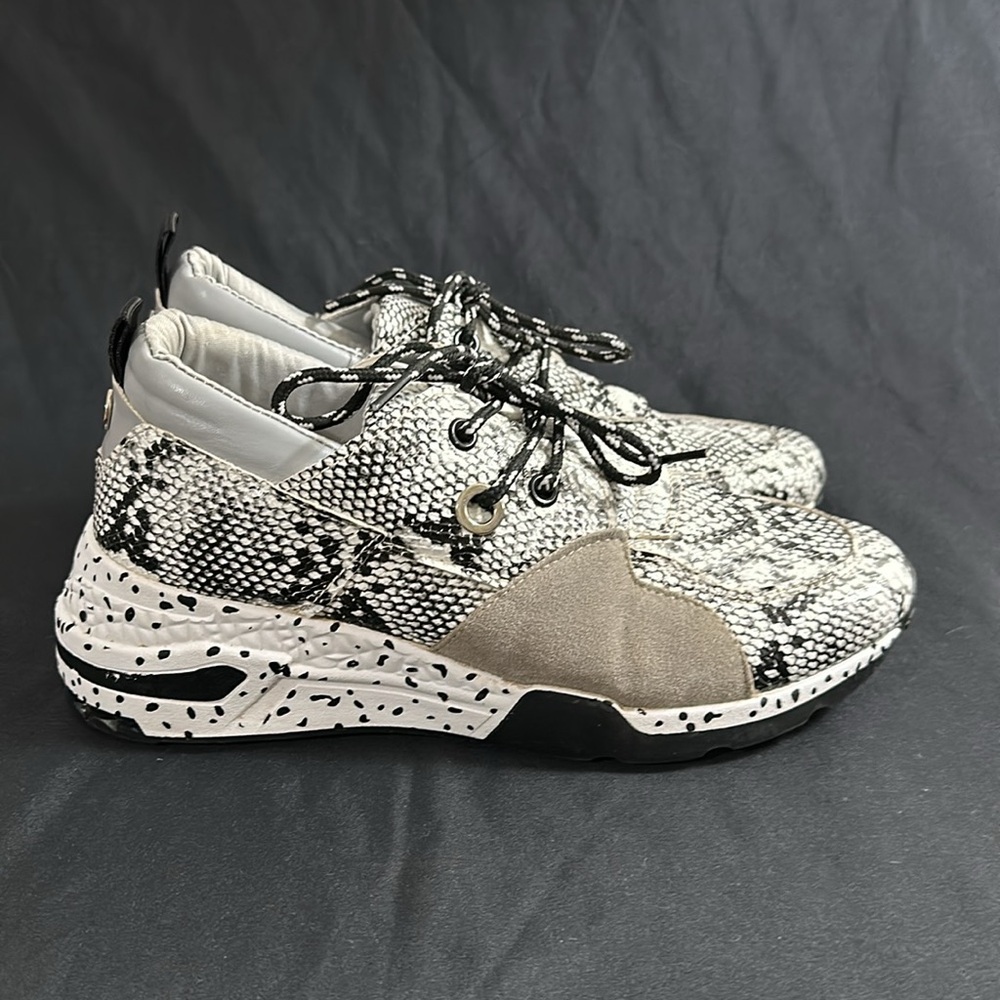 Ann More Amanda Sneakers - Picture 4 of 5
